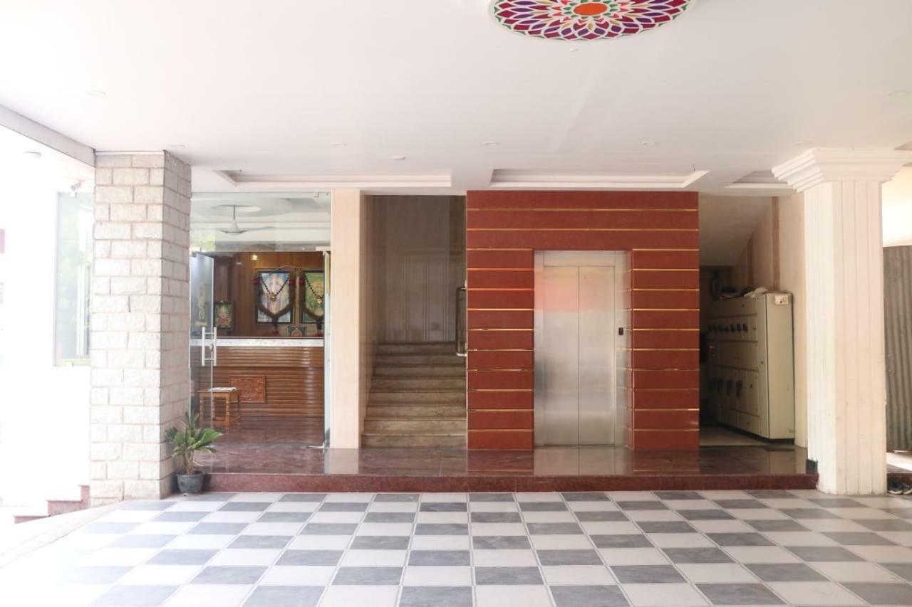 萨拉瓦纳斯小屋 Tiruchchendūr 外观 照片